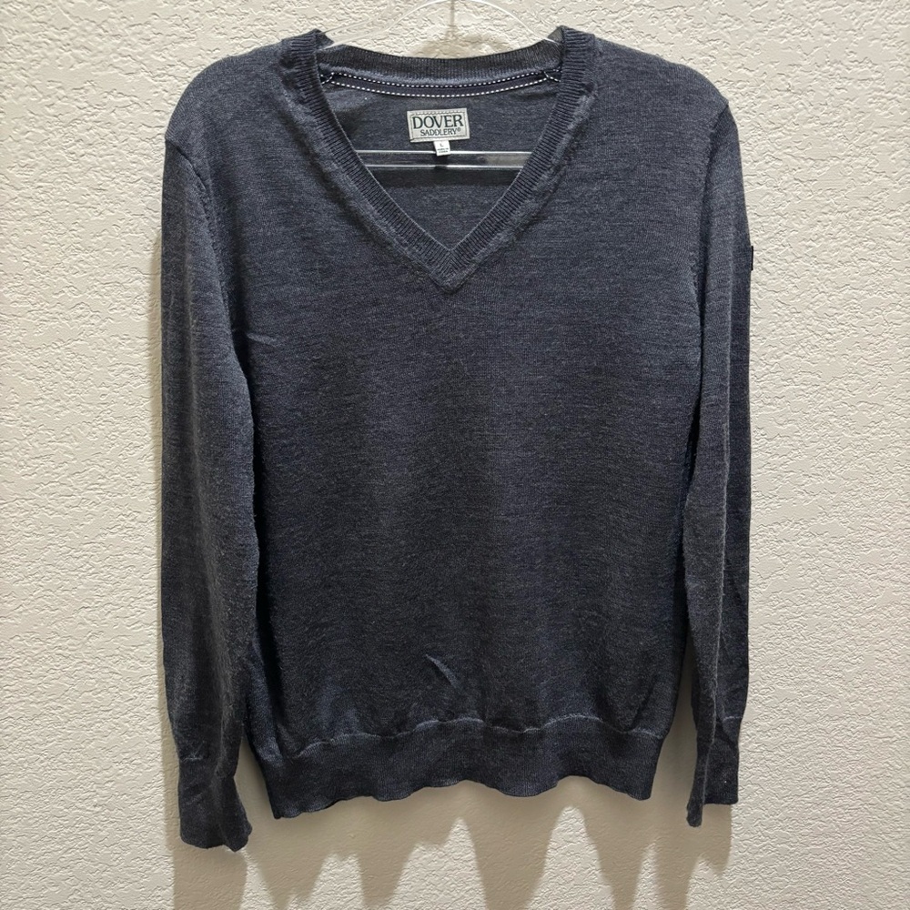 Men's Charcoal Gray V-Neck Sweater
